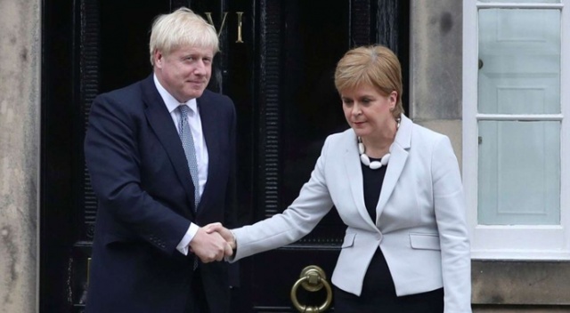 Boris Johnson İskoçya’yı ziyaret etmek istiyor, İskoçya Başbakanı karşı çıkıyor Boris Johnson İskoçya’yı ziyaret etmek istiyor, İskoçya Başbakanı karşı çıkıyor