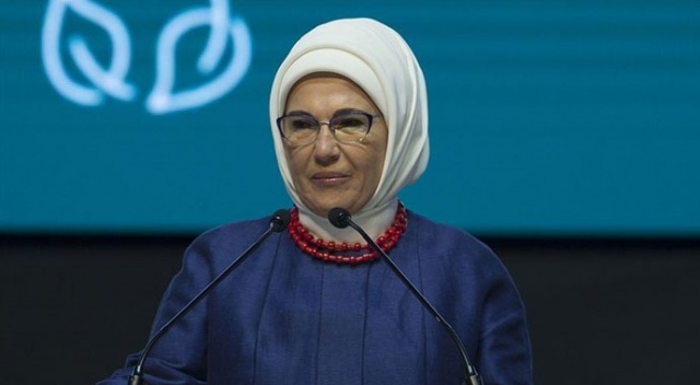 Emine Erdoğan'dan 'Su kaynaklarımızı doğru kullanmalıyız' paylaşımı Emine Erdoğan'dan 'Su kaynaklarımızı doğru kullanmalıyız' paylaşımı
