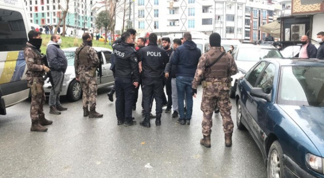 Esenyurt’ta kılıçlı pompalı tüfekli kavga: 2 yaralı, 2 gözaltı