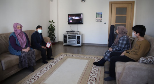 Evlerine kavuşan depremzedeler: Yapılanları görmeyenler var ama çok güzel iş başardılar Evlerine kavuşan depremzedeler: Yapılanları görmeyenler var ama çok güzel iş başardılar