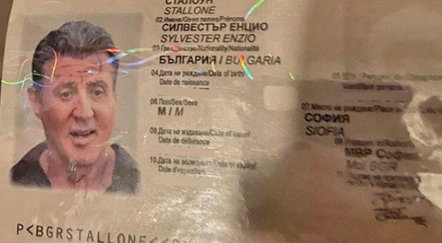 Kalpazanlar "Rambo" adına pasaport düzenlemiş Kalpazanlar "Rambo" adına pasaport düzenlemiş