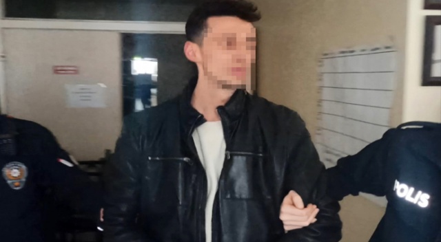 Kısıtlamada korkuluğu söktü spor kulübüne girdi, ‘arkadaşlardan saklanıyordum’ dedi Kısıtlamada korkuluğu söktü spor kulübüne girdi, ‘arkadaşlardan saklanıyordum’ dedi