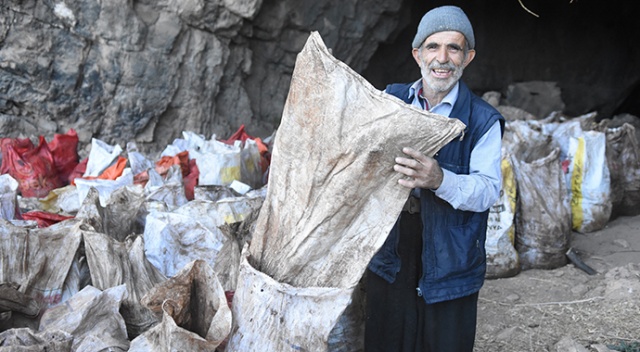 Mağaradan yarasa gübresi çıkartarak satıyor Mağaradan yarasa gübresi çıkartarak satıyor
