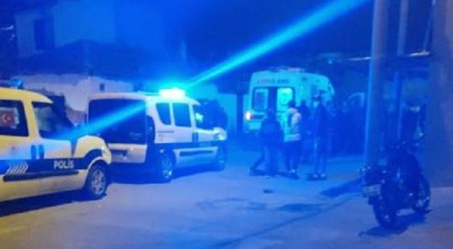 Menemen'de silahlı kavga: 1'i ağır 4 yaralı Menemen'de silahlı kavga: 1'i ağır 4 yaralı
