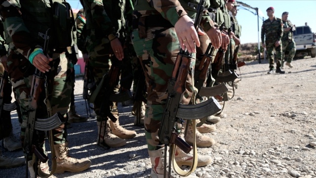 Rusya devreye girdi, terör örgütü YPG/PKK'nın Esad rejimine yönelik Kamışlı'daki kuşatması kalktı Rusya devreye girdi, terör örgütü YPG/PKK'nın Esad rejimine yönelik Kamışlı'daki kuşatması kalktı