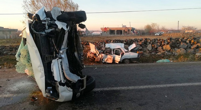 Şanlıurfa'da iki otomobil çarpıştı: 8 yaralı