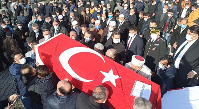 Somali'de terör saldırısında ölen işçiler gözyaşlarıyla uğurlandı Somali'de terör saldırısında ölen işçiler gözyaşlarıyla uğurlandı