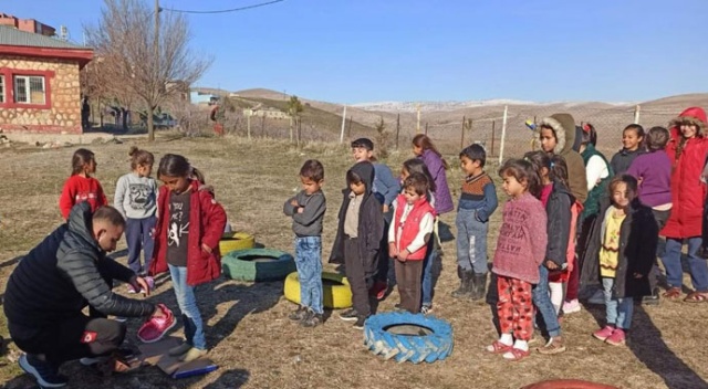 Sosyal medyadan yardım talebinde bulundu, yurt dışından bir hayırsever devreye girdi