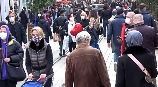 Taksim&#039;de 80 saatlik kısıtlamadan sonra yoğunluk patlaması