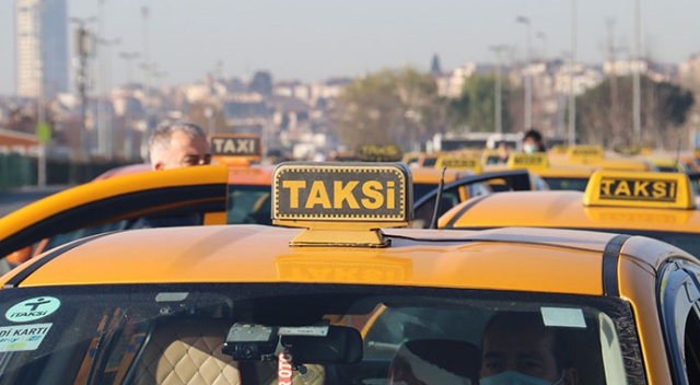 Taksimetre ayarı kuyruğu ikinci gününde de devam ediyor Taksimetre ayarı kuyruğu ikinci gününde de devam ediyor