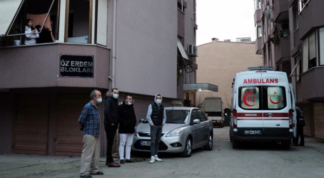 Yabancı uyruklu iki kardeş birbirini bıçakladı, çevredekiler olayı film gibi izledi