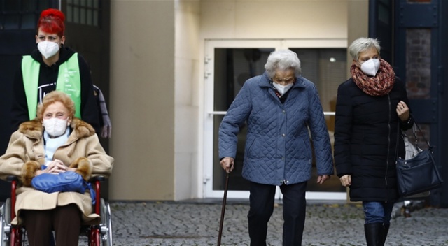 Almanya'da koronavirüsten ölenlerin sayısı 60 bini geçti Almanya'da koronavirüsten ölenlerin sayısı 60 bini geçti