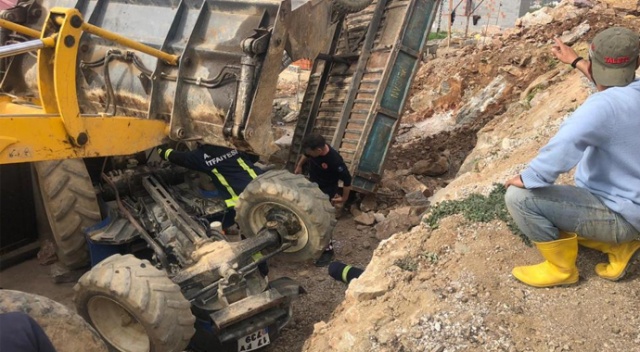 Bahçesinde çalışırken kullandığı traktörün altında kaldı