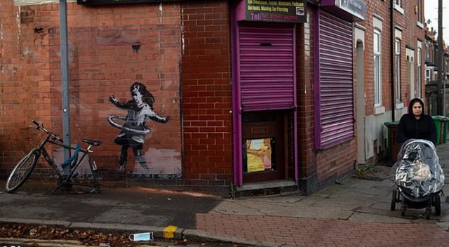 Banksy’nin meşhur duvar resmi satıldı Banksy’nin meşhur duvar resmi satıldı