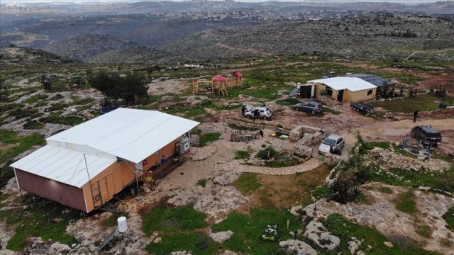 Batı Şeria'da bir Filistinli, Yahudi yerleşimci saldırgan tarafından şehit edildi Batı Şeria'da bir Filistinli, Yahudi yerleşimci saldırgan tarafından şehit edildi