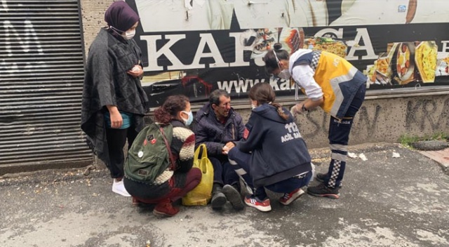 Beyoğlu’nda darp dehşeti: Yaşlı adamı sokak ortasında dövüp kaçtı Beyoğlu’nda darp dehşeti: Yaşlı adamı sokak ortasında dövüp kaçtı