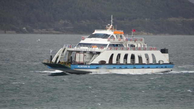 Çanakkale Boğazı’nda geçici olarak feribot seferleri durduruldu