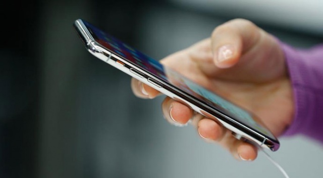 Cep telefonuna gelen mesaja tıkladı, 2300 lira dolandırıldı