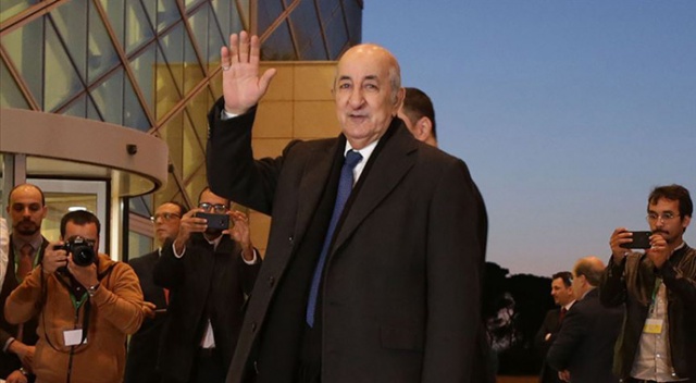 Cezayir Cumhurbaşkanı, parlamentoyu fesheden kararnameyi imzaladı Cezayir Cumhurbaşkanı, parlamentoyu fesheden kararnameyi imzaladı