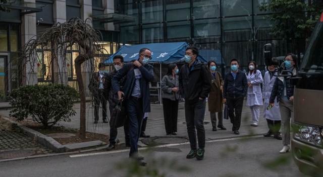 Çin’i aklayan DSÖ heyetine tepkiler büyük: Maskaralığın yalancı şahitleri oldular
