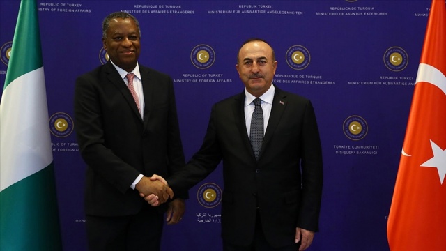 Dışişleri Bakanı Çavuşoğlu, Nijeryalı mevkidaşı Onyeama ile telefonda görüştü Dışişleri Bakanı Çavuşoğlu, Nijeryalı mevkidaşı Onyeama ile telefonda görüştü