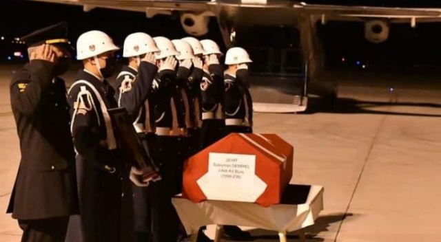 El Bab şehidinin cenazesi memleketi Afyonkarahisar'a getirildi El Bab şehidinin cenazesi memleketi Afyonkarahisar'a getirildi