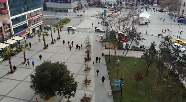 Gaziosmanpaşa'da sokağa çıkma kısıtlaması unutuldu Gaziosmanpaşa'da sokağa çıkma kısıtlaması unutuldu