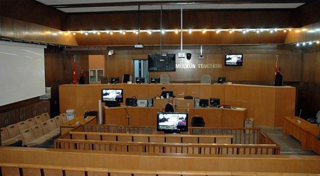 Gezi Parkı olaylarından yeniden yargılanacak 8 sanığa yurt dışına çıkış yasağı Gezi Parkı olaylarından yeniden yargılanacak 8 sanığa yurt dışına çıkış yasağı