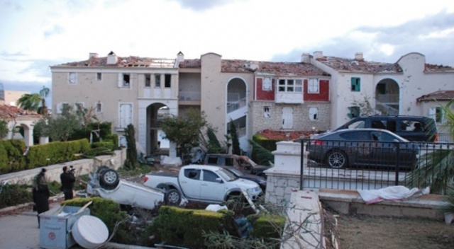 Hortum felaketinin boyutları gün ağarınca ortaya çıktı Hortum felaketinin boyutları gün ağarınca ortaya çıktı