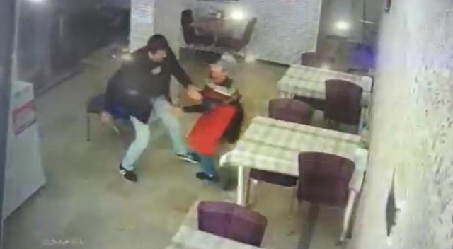 İndirim alamayınca, kadın işletmeciyi bıçaklayarak öldürdü İndirim alamayınca, kadın işletmeciyi bıçaklayarak öldürdü
