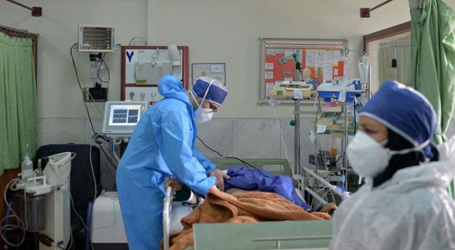 İran'da son 24 saatte Covid-19'dan 77 kişi hayatını kaybetti