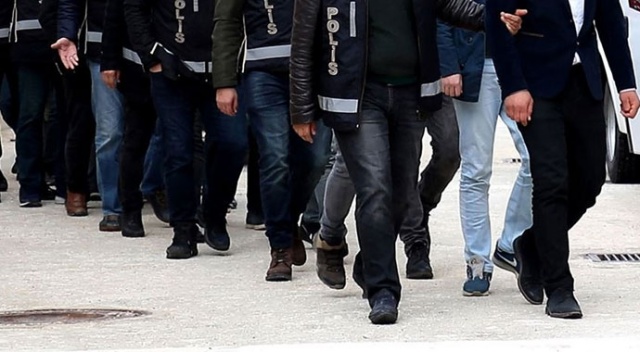 İstanbul merkezli 3 ilde siber dolandırıcılık operasyonu: 43 gözaltı