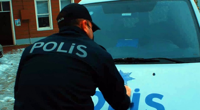 İstanbul polisinden 'kaputa vur' projesi İstanbul polisinden 'kaputa vur' projesi