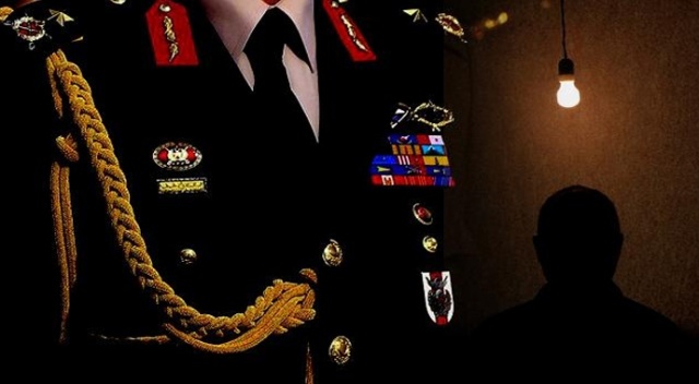 Eski istihrabat başkanı general tek tek itiraf etti: Rütbesini FETÖ lideri takmış Eski istihrabat başkanı general tek tek itiraf etti: Rütbesini FETÖ lideri takmış