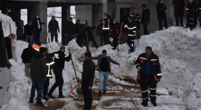 Kar kütlesi altında kalan 3 kişinin isimleri belli oldu Kar kütlesi altında kalan 3 kişinin isimleri belli oldu
