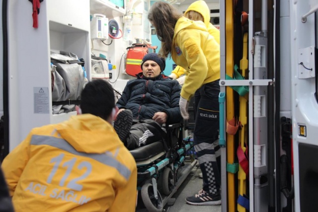 Karşıdan karşıya geçerken hastanelik oldu