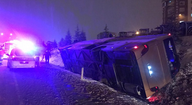 Kırıkkale'de otobüs ve iki ticari taksi çarpıştı: 1 ölü, 2 yaralı Kırıkkale'de otobüs ve iki ticari taksi çarpıştı: 1 ölü, 2 yaralı