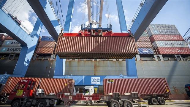 Küresel ticaret Kovid-19'un etkisiyle 2020’de yüzde 9 azaldı Küresel ticaret Kovid-19'un etkisiyle 2020’de yüzde 9 azaldı
