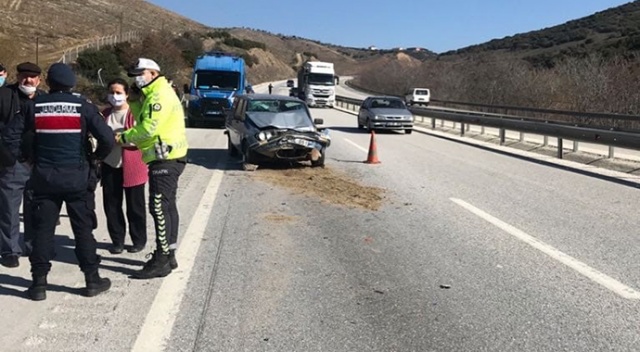 Manisa'da trafik kazası: 1 ölü, 1 yaralı Manisa'da trafik kazası: 1 ölü, 1 yaralı