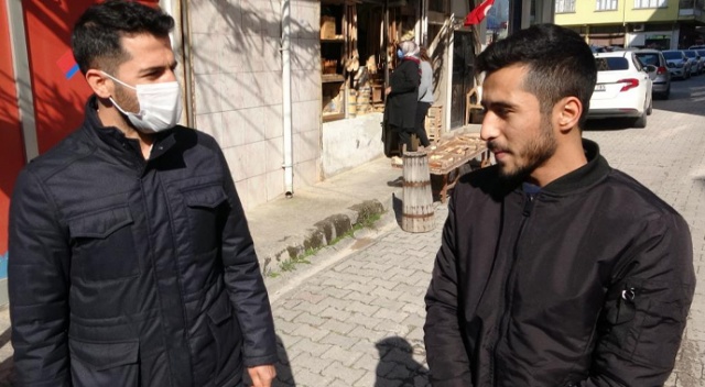 Maskesini takmayan gençten "pes" dedirten cevap Maskesini takmayan gençten "pes" dedirten cevap