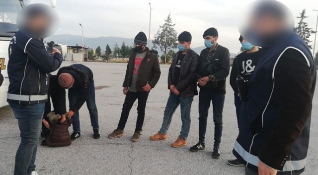 Osmaniye’de 6 Afgan mülteci yakalandı Osmaniye’de 6 Afgan mülteci yakalandı