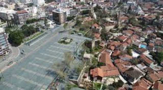 Osmaniye'de bir mahalle Kovid-19 nedeniyle karantinaya alındı Osmaniye'de bir mahalle Kovid-19 nedeniyle karantinaya alındı