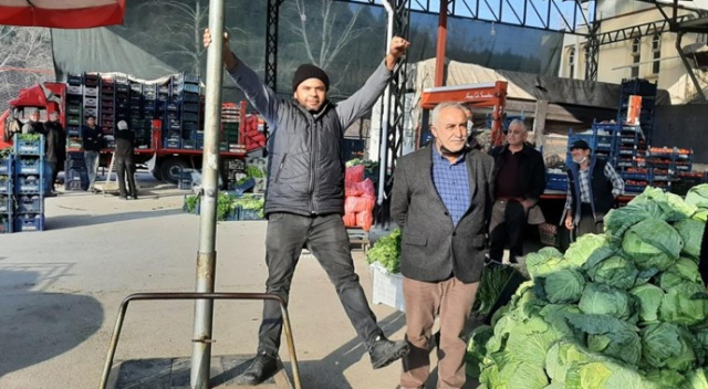 Şemsiye ile uçan adam konuştu: &quot;Ben de uzaya gitmek istiyorum&quot;