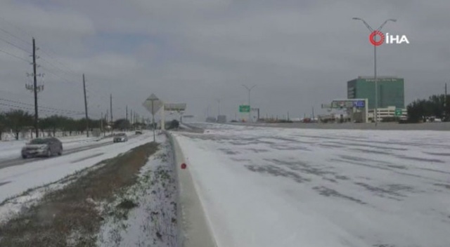 Texas’ta kış fırtınası 4.4 milyon kişiyi elektriksiz bıraktı, 2 kişi öldü
