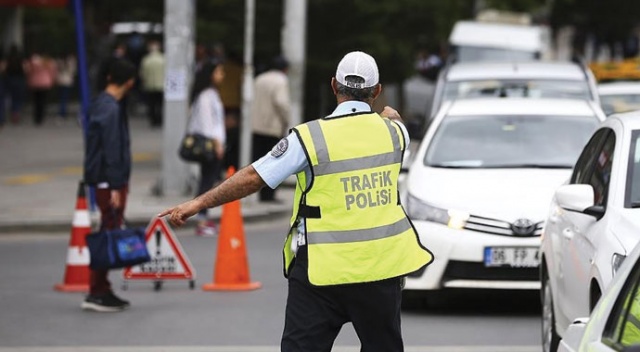 Ülke genelinde eş zamanlı "trafik, motosiklet ve traktör uygulaması" gerçekleştirildi
