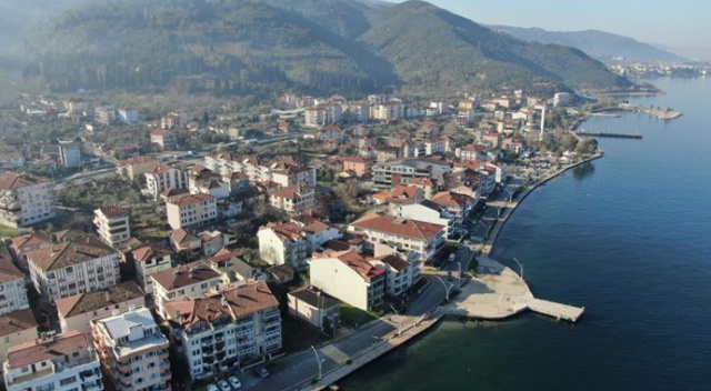 Virüs böyle yayılıyor: Hasta ziyaretine gittiler, 30 kişiyi hasta ettiler