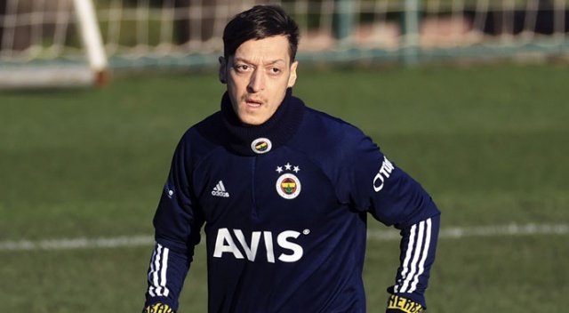 Zenit'ten Mesut Özil paylaşımı