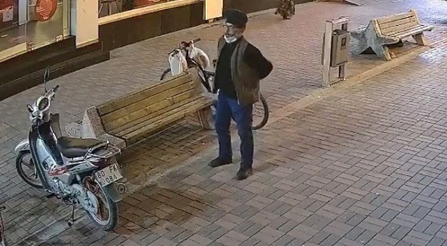 "Eşeğini sağlam kazığa bağlamak" deyimi Osmaniye’de gerçek oldu "Eşeğini sağlam kazığa bağlamak" deyimi Osmaniye’de gerçek oldu