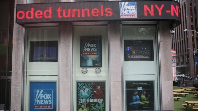 ABD'li seçim takip şirketi, Fox News'e milyar dolarlık hakaret davası açtı ABD'li seçim takip şirketi, Fox News'e milyar dolarlık hakaret davası açtı