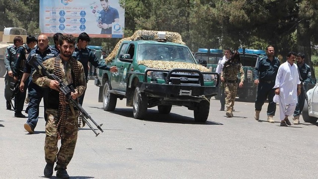 Afganistan'da Taliban saldırısında 8 polis öldü Afganistan'da Taliban saldırısında 8 polis öldü
